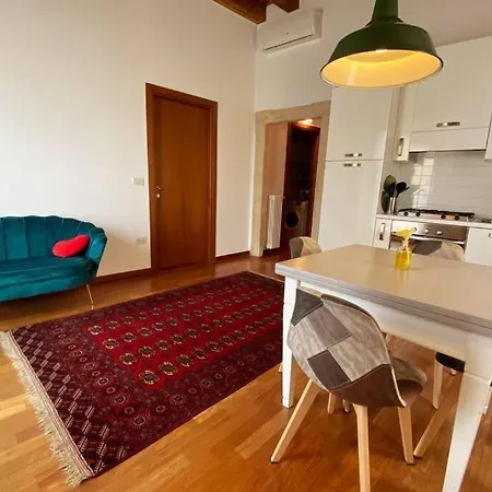 Apartment Juliet's Terrace Free Park