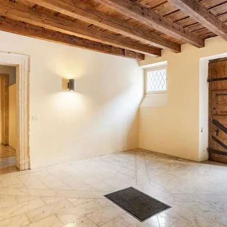 Juliet's Terrace Free Park Apartment Verona