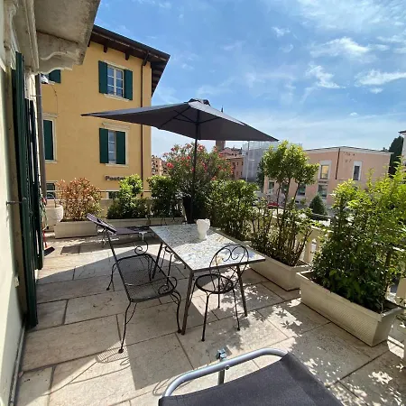 Juliet's Terrace Free Park Апартаменты Верона