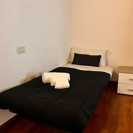 Juliet's Terrace Free Park