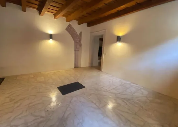 Juliet's Terrace Free Park * فيرونا