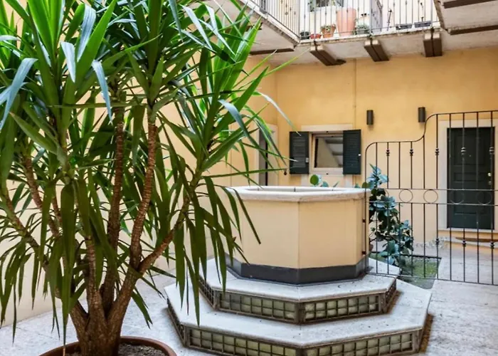 Juliet's Terrace Free Park