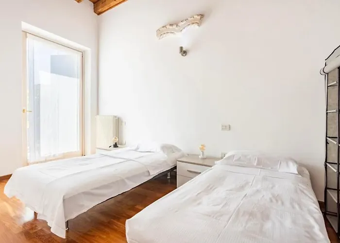 شقة Juliet's Terrace Free Park فيرونا